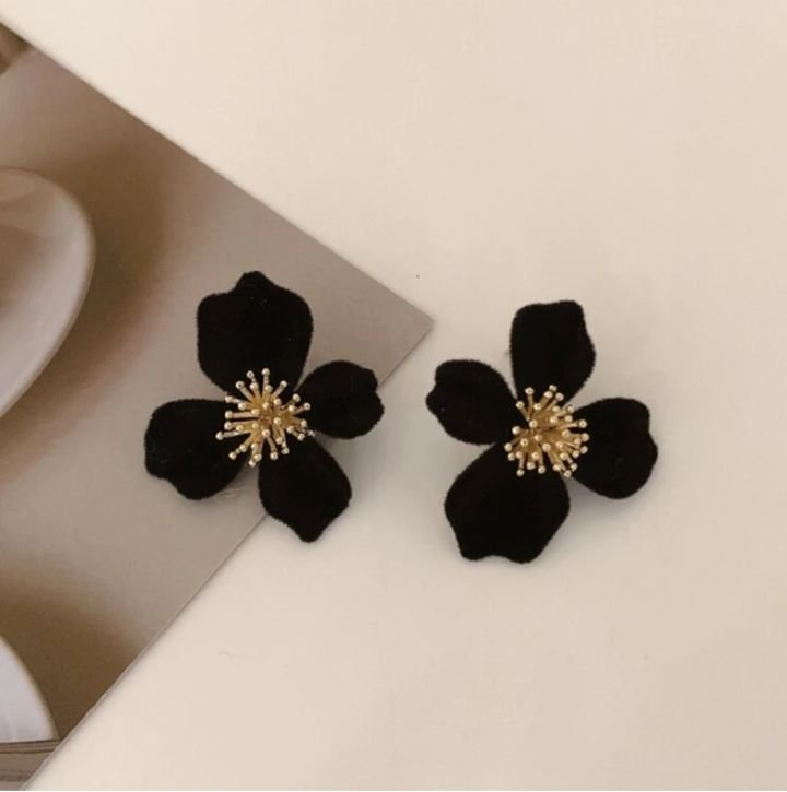 Korean Earring Black Flower - Image 2