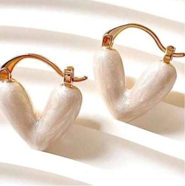 Korean Earring White Heart - Image 4